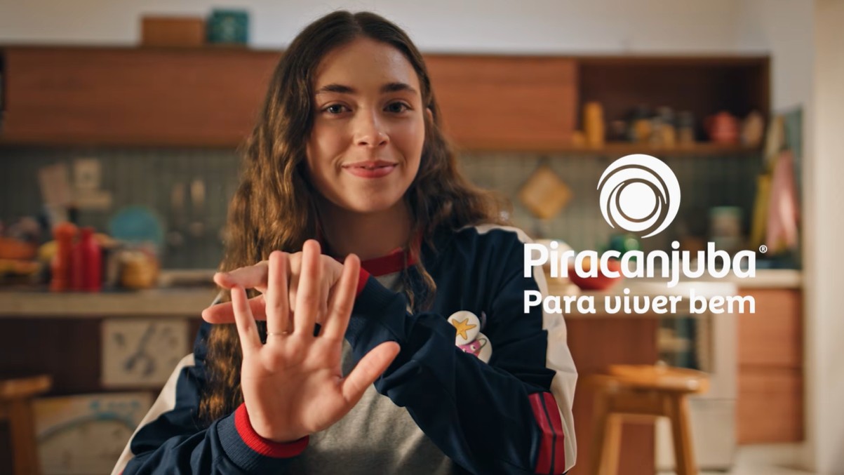 Novo comercial da Piracanjuba reforça presença da marca no CA-FÉ-DA-MA-NHÃ dos brasileiros
